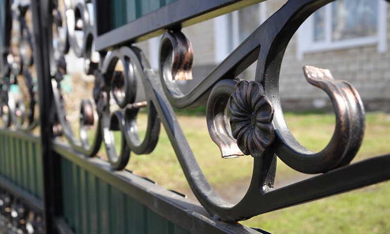 Welche Vorteile haben Zäune aus Polen?