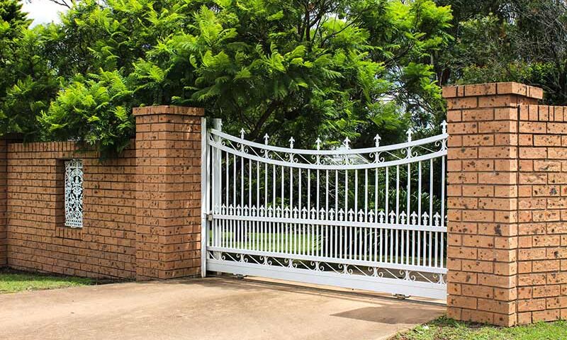 Woraus besteht ein Gartenzaun?